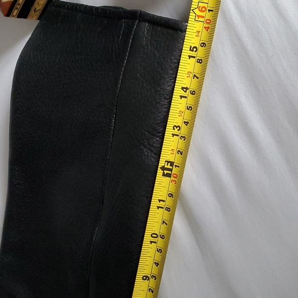 Wilsons Leather - Black Leather jacket. Size: Small. - Picture 11 of 11